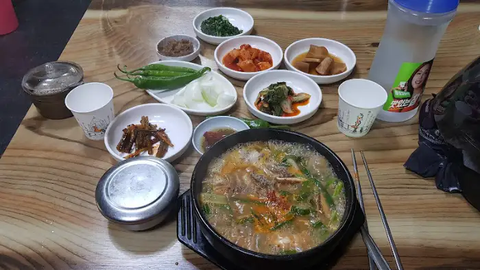 백두식당 내부 공간