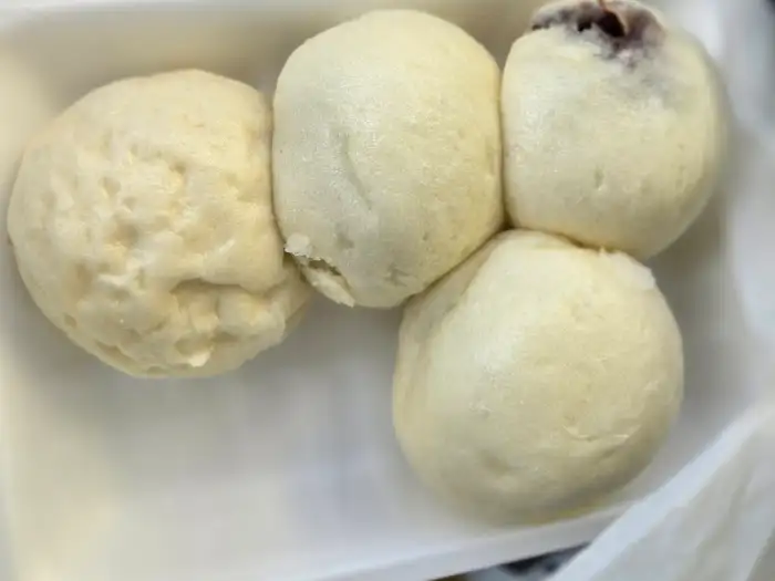 갓 쪄낸 찐빵