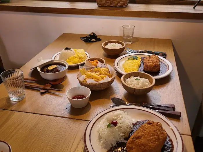 푸짐한 일본식 카레