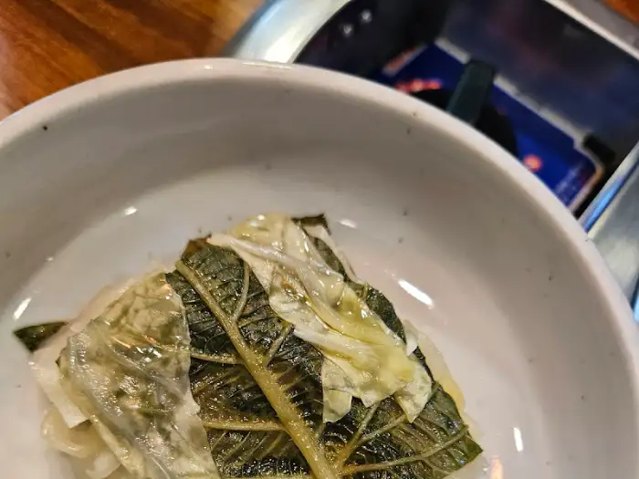 밑반찬으로 나온 배추 볶음