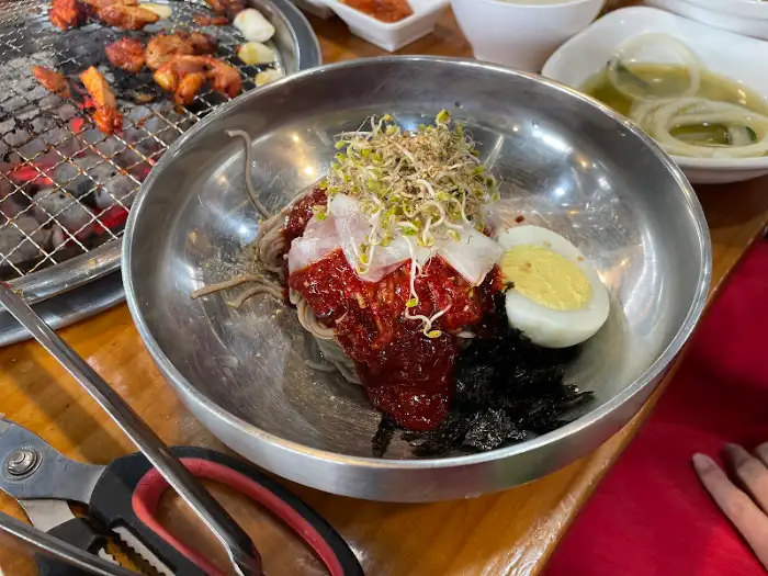 메밀국수와 닭갈비