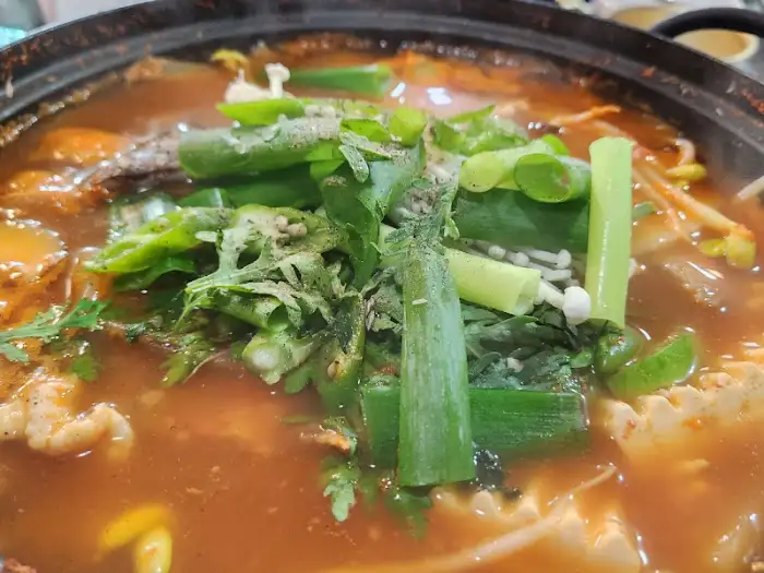 매콤한 국물의 탕