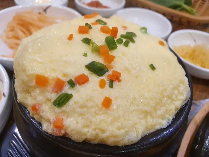 부드러운 식감의 계란찜
