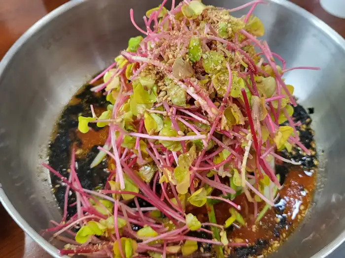 회막국수