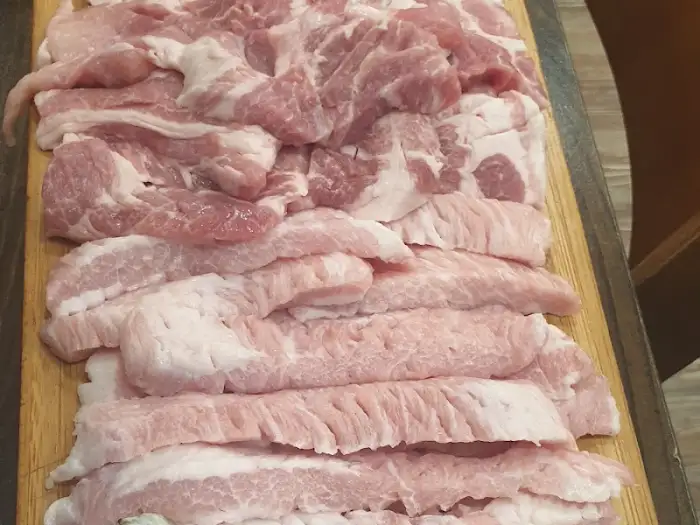 신선한 돼지고기 사진
