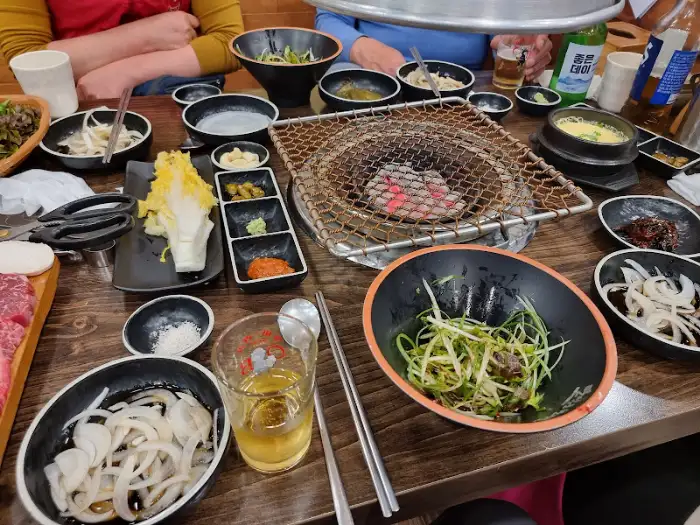 테이블 세팅 사진