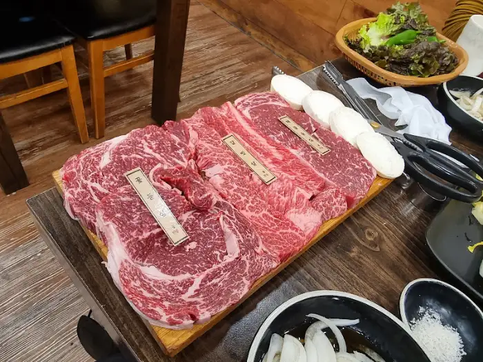 신선한 소고기 사진