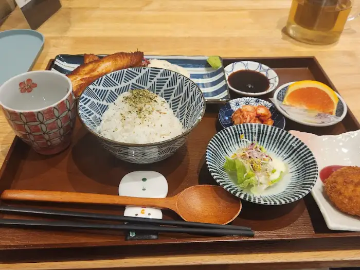 정갈하게 차려진 일본 가정식 한상