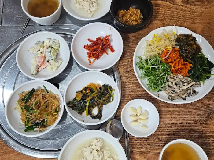 청국장 비빔밥 재료와 밑반찬