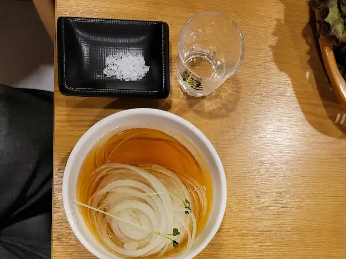 국수와 소금, 술잔
