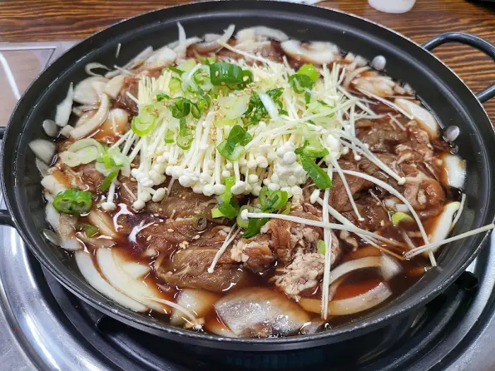 불고기 전골 속 재료 클로즈업