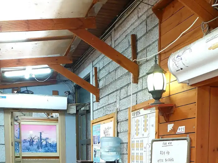 식당 내부 풍경