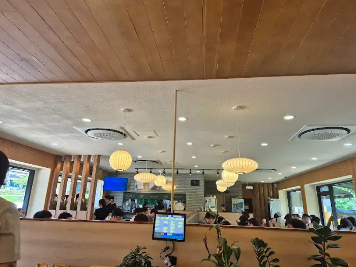민속 밀면 용인본점 내부 모습