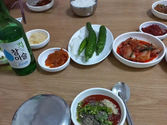 밑반찬과 소주