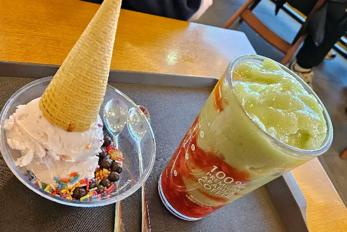 요거트 젤라또와 스무디