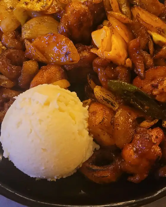 먹음직스러운 닭꼬치 요리