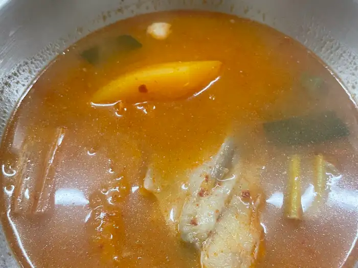 진한 국물의 민어탕