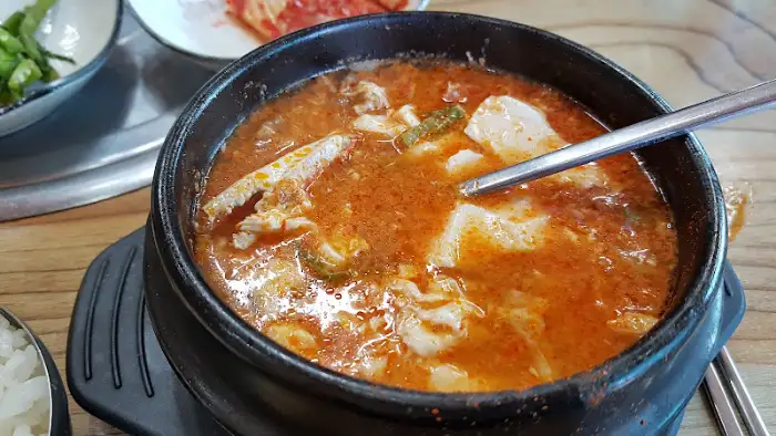 뚝배기 순두부찌개