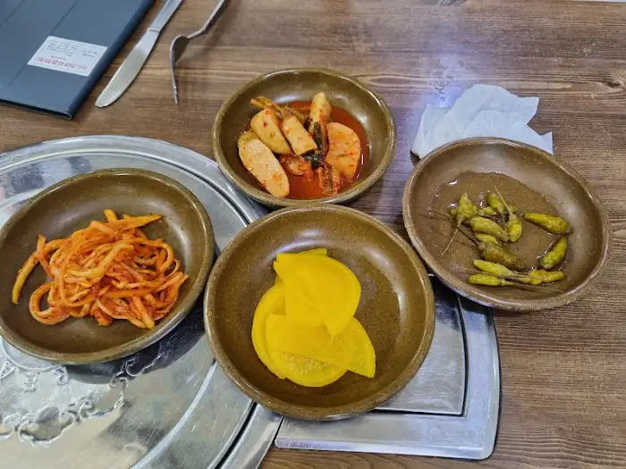 다양한 밑반찬