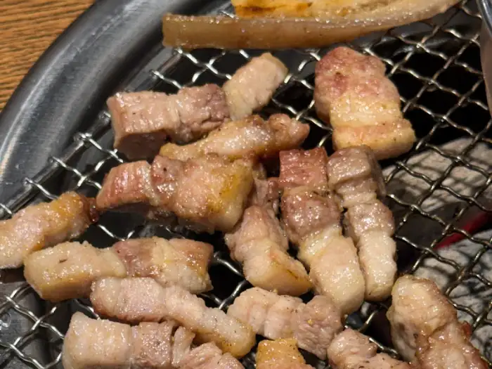 지글지글 익어가는 삼겹살