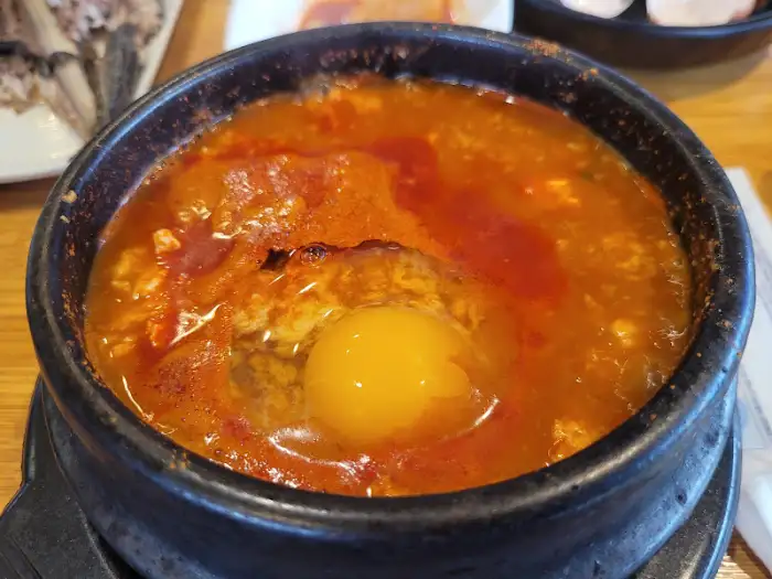 뜨끈한 순두부찌개