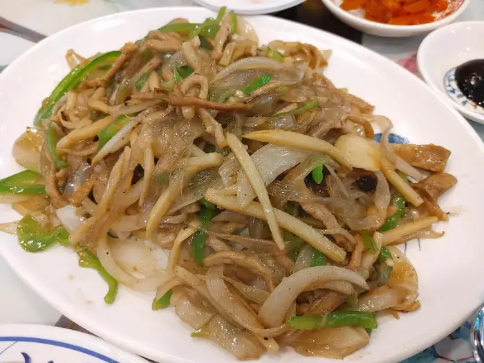 잡채밥의 전체적인 모습