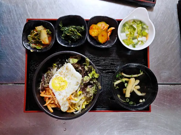 비빔밥과 국물