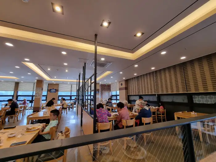 매장 내부 전경 사진