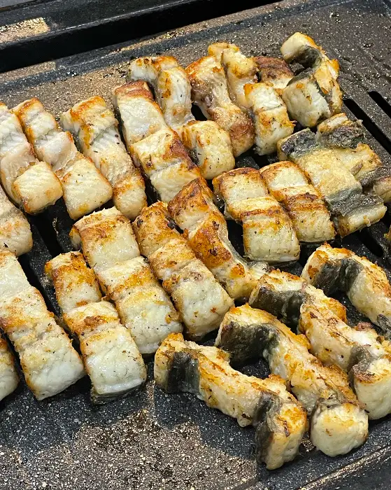 뷔페 코너 고기