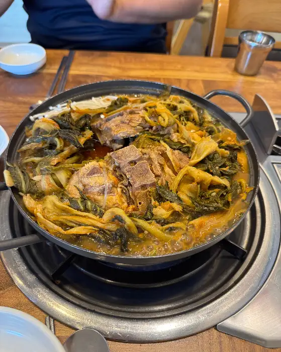 우거지 감자탕 전골 비주얼