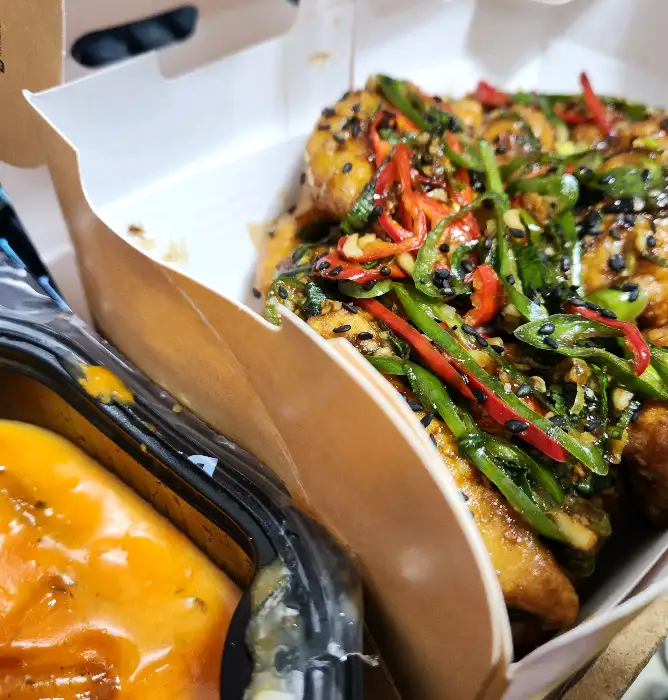 떡볶이와 치킨 조합