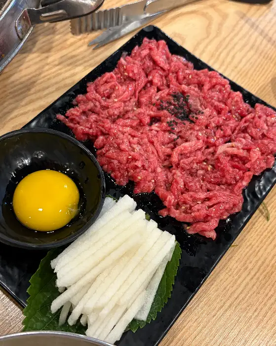 된장찌개와 밥, 그리고 곁들임 반찬