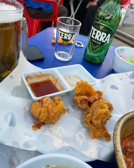 닭동가리 치킨 소스와 닭발