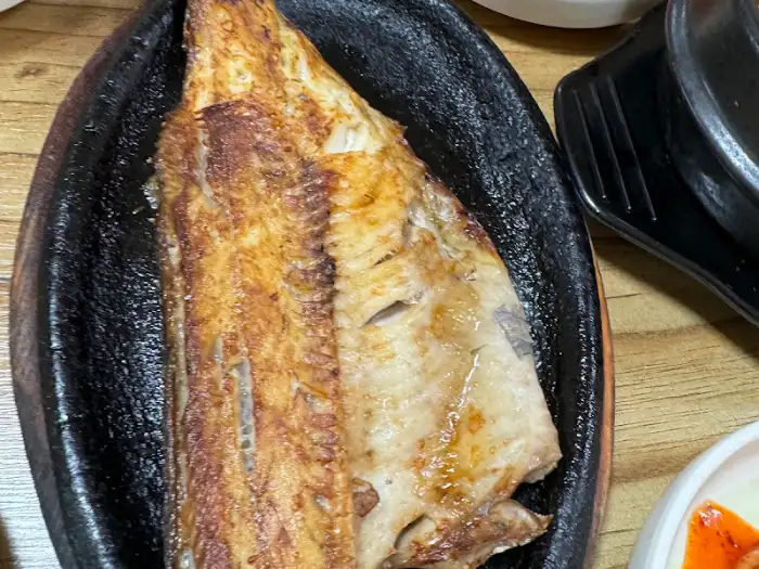 잘 구워진 생선구이