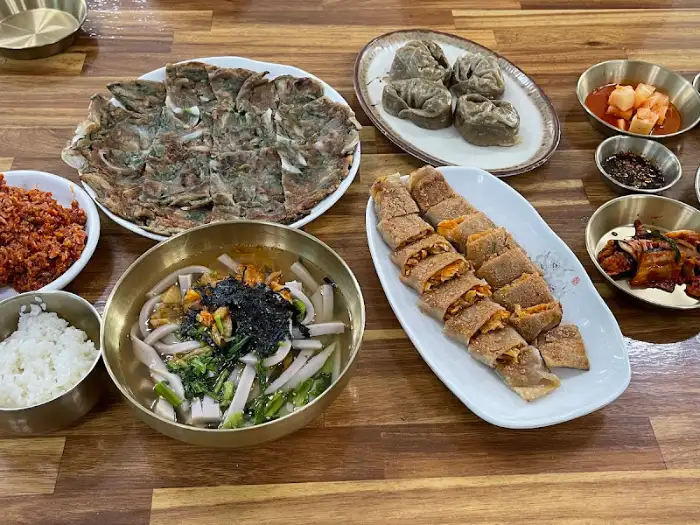 메밀전, 메밀전병, 묵밥, 밥, 곁들임 반찬