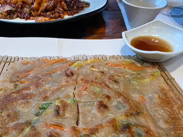 바삭하게 부쳐진 전