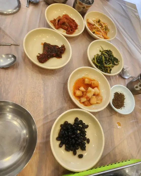 다양한 밑반찬