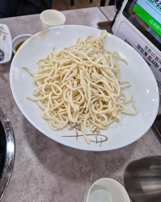 다른 각도에서 본 칼국수 생면