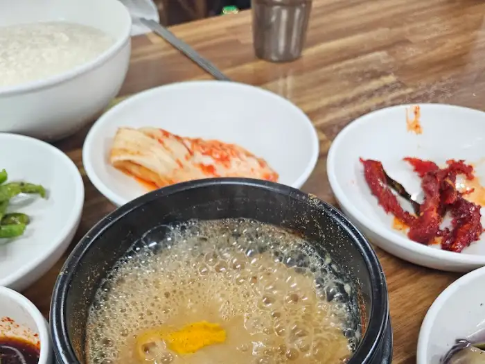 보글보글 끓고 있는 순두부 뚝배기