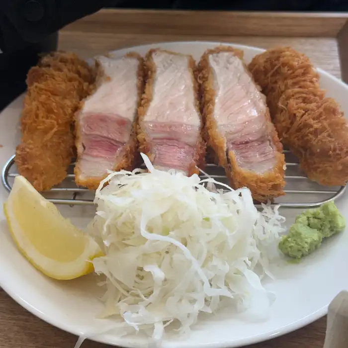 카츠올로지 함박카츠