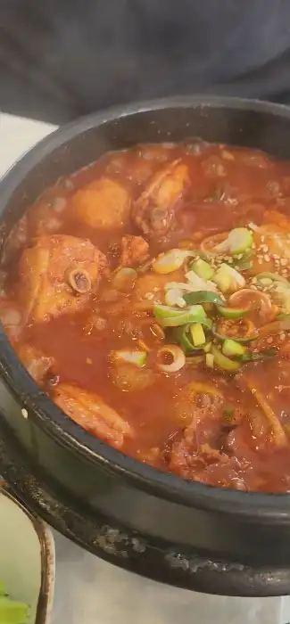 푸짐한 닭볶음탕