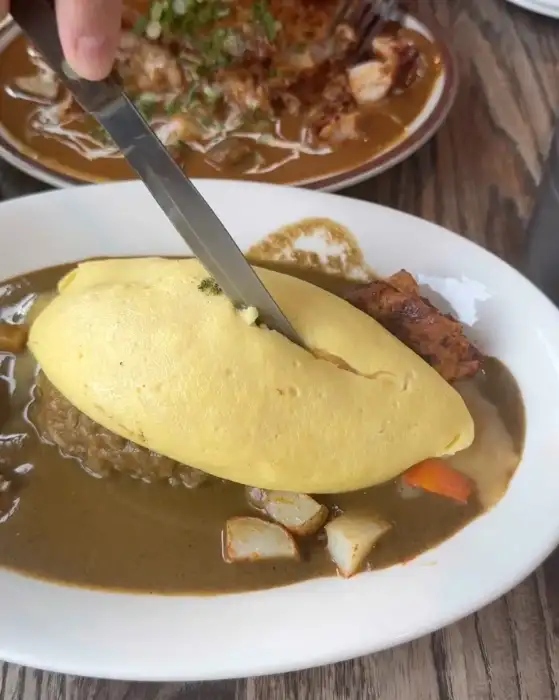갓 구워져 나온 로티 빵