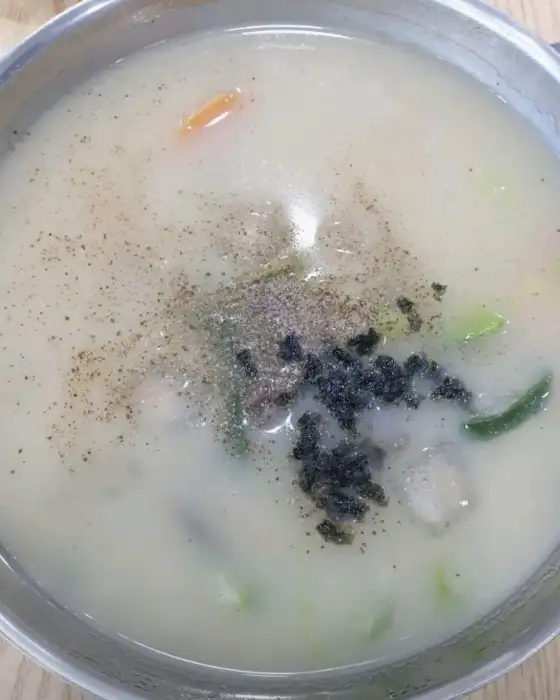 옹심이칼국수 클로즈업