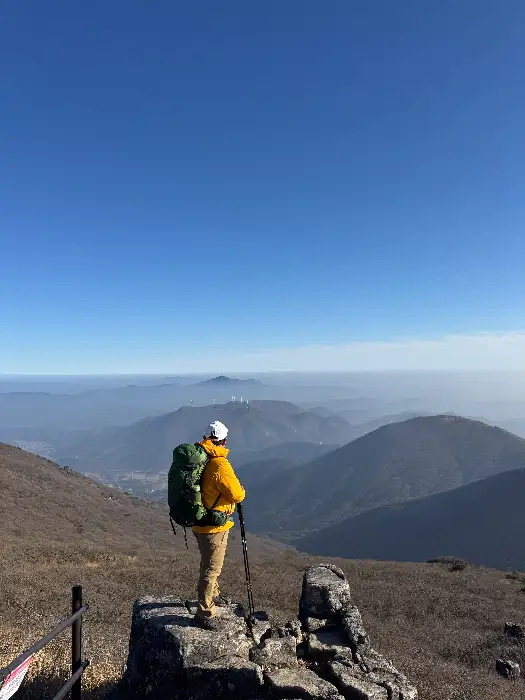 청량산 등산객