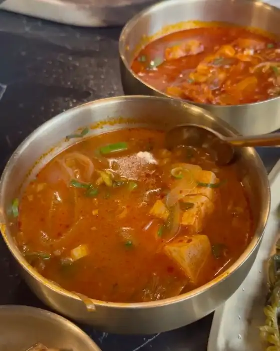 방이옥의 얼큰한 김치찌개