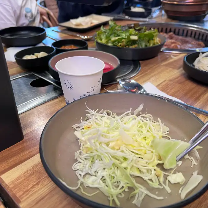 복도야지 샐러드