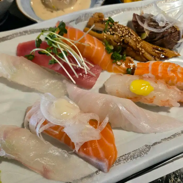 모듬초밥 구성