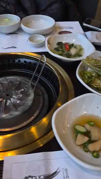 테이블 세팅된 모습