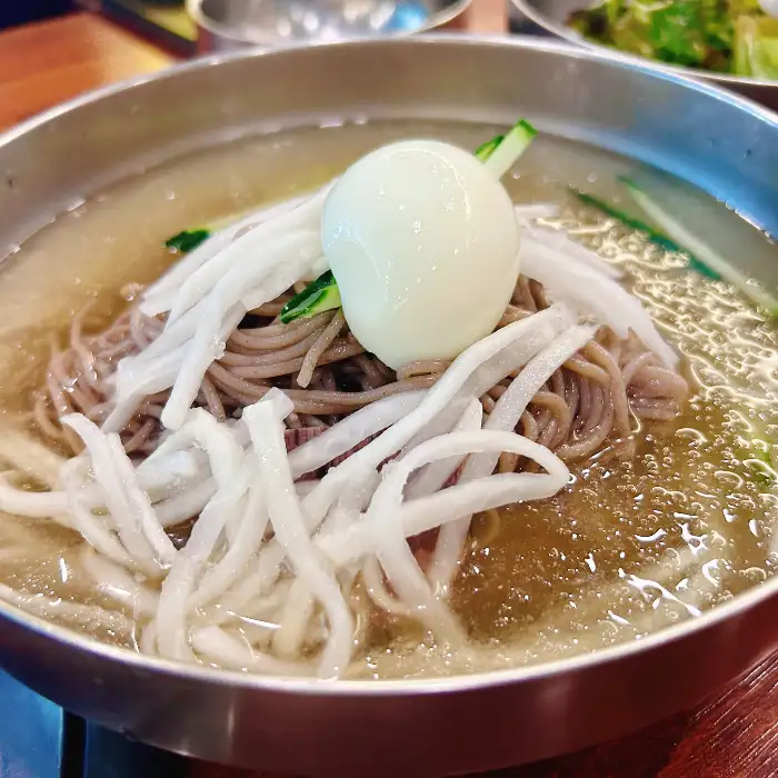 우정면옥 냉면 모습