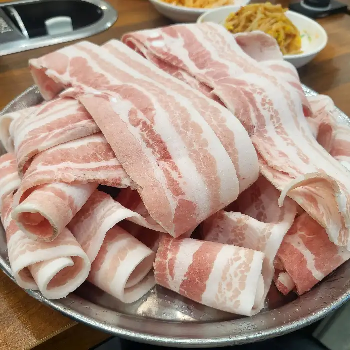 대패삼겹살 한 접시